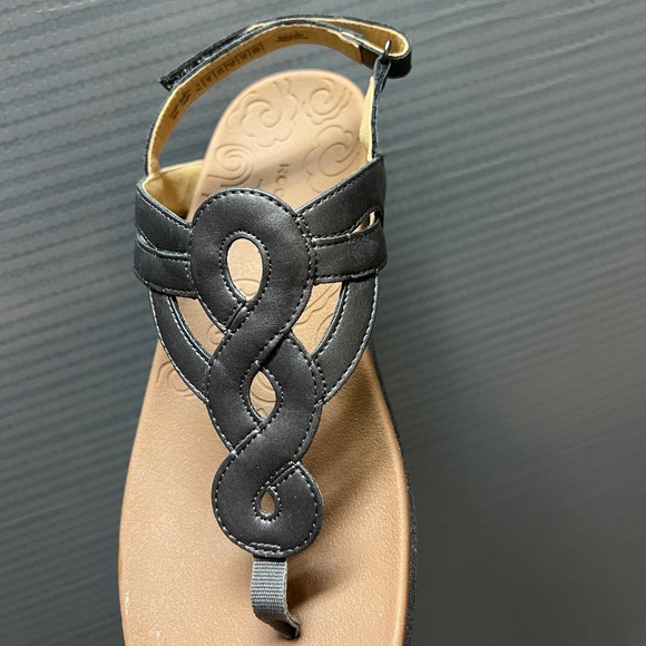 Pewter Rockport Ramona Sandals - 8 Wide - Picture 2 of 9